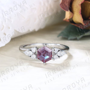 IRROYA Alexandrite Rings for Women 0.85 Carats Hexagon Cut Alexandrite Ring for Engagement Art Deco June Birthstone Ring Six Prong Setting Platinum Plated 925 Sterling Silver Ring Natural Purple Gemstone Rings Gift for Her