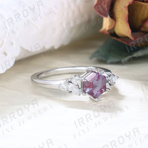 IRROYA Alexandrite Rings for Women 0.85 Carats Hexagon Cut Alexandrite Ring for Engagement Art Deco June Birthstone Ring Six Prong Setting Platinum Plated 925 Sterling Silver Ring Natural Purple Gemstone Rings Gift for Her