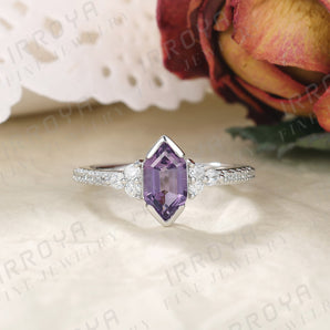 IRROYA Natural Amethyst Rings for Women 1.1 Carats Long Hexagon Amethyst Engagement Ring Half Eternity Purple Gemstone Rings Natural Amethyst Platinum Plated 925 Sterling Silver Ring Anniversary Rings for Women Gifts for Valentine's Day