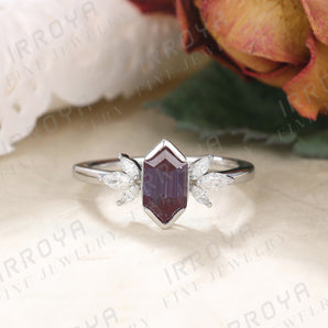 IRROYA Alexandrite Rings for Women 5x9mm 1.1 Carats Retro Styley Hexagon Cut Bezel Setting Alexandrite Ring for Engagement Platinum Plated 925 Sterling Silver Women's Promise Ring.